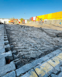 Flächensanierung, die alte Oberschicht wurde entfernt