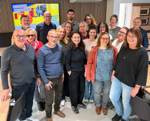 Das Team von Friedrich Friedrich gemeinsam mit Steuerbüro Böhm & Ruckelshausen GmbH im "Bistro Connect" Das Team von Friedrich Friedrich gemeinsam mit Steuerbüro Böhm & Ruckelshausen GmbH im "Bistro Connect"
