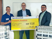 Spendenuebergabe Kinderkliniken