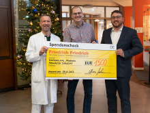 Weihnachtsspende an Kinderklinik Darmstadt